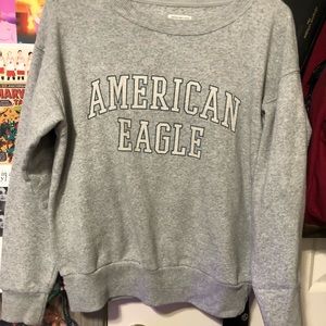 American eagle crew neck
